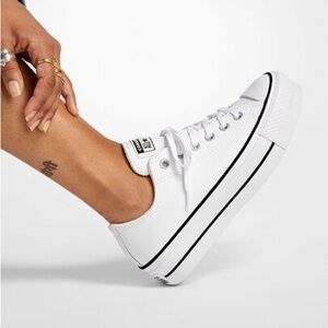 Chuck Taylor All Star Low Top Platform Leather Sneaker